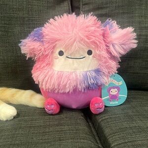 Squishmallow Bigfoot - Woxie